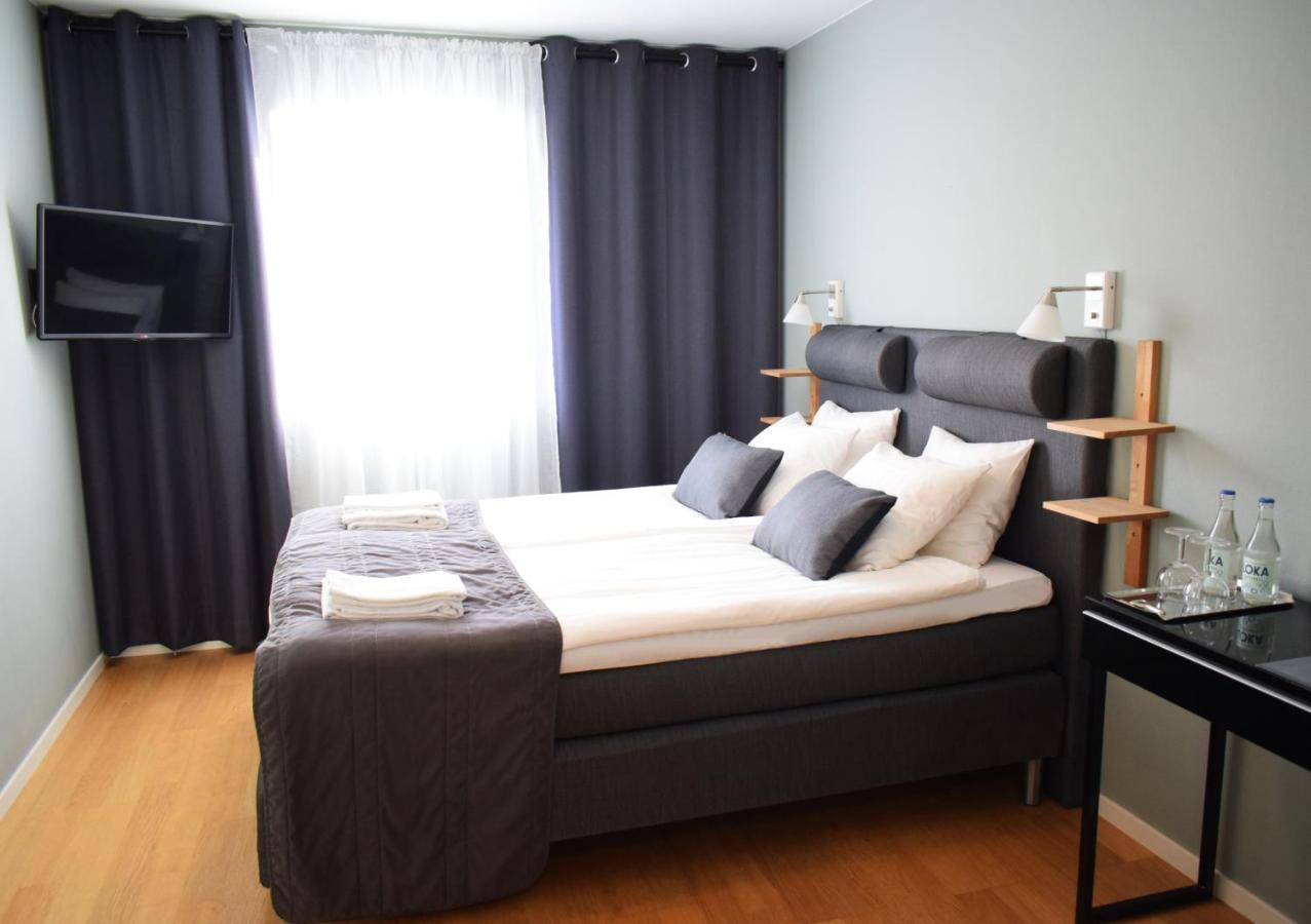 Hotell Gaestis Tierp Exterior photo